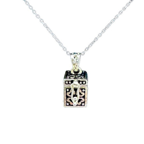 925 Silver box necklace to hold all your secrets and treasures. - Picture 1 of 7